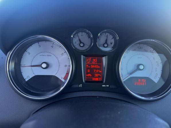 Peugeot 308 I Рестайлинг с пробегом 2011 года, цена 435 000 рублей, 239931 км, хэтчбек, Автокод Объявления