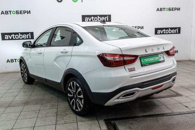 Lada (ВАЗ) Vesta I Рестайлинг (NG) с пробегом 2023 года, цена 1 310 000 рублей, 45000 км, седан, Автокод Объявления