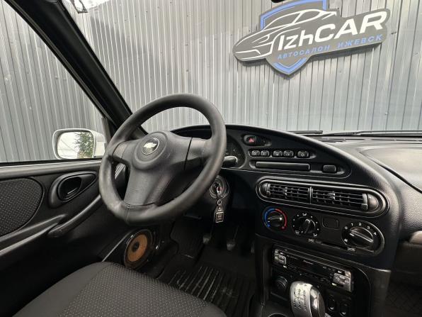 Chevrolet Niva I Рестайлинг с пробегом 2009 года, цена 399 000 рублей, 169000 км, внедорожник, Автокод Объявления