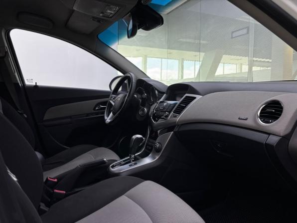 Chevrolet Cruze I с пробегом 2012 года, цена 655 000 рублей, 269102 км, седан, Автокод Объявления