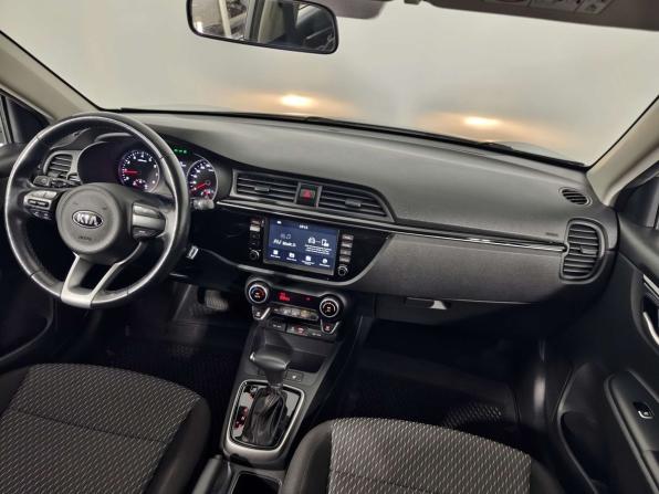 Kia Rio IV с пробегом 2018 года, цена 1 650 000 рублей, 45747 км, хэтчбек, Автокод Объявления