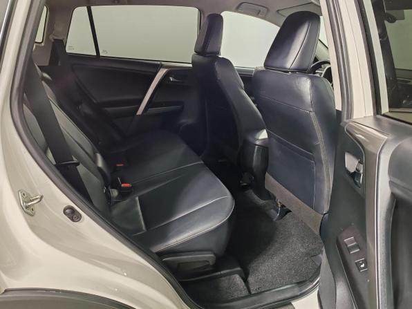 Toyota RAV4 IV (XA40) Рестайлинг с пробегом 2018 года, цена 2 125 000 рублей, 205780 км, внедорожник, Автокод Объявления