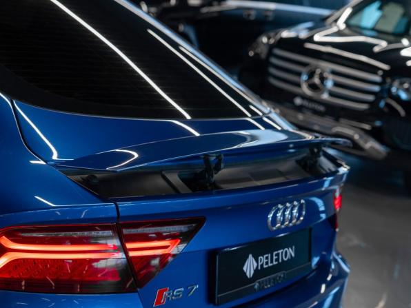 Audi RS 7 I (4G) Рестайлинг с пробегом 2016 года, цена 4 950 000 рублей, 115000 км, хэтчбек, Автокод Объявления