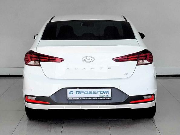 Hyundai Avante VI Рестайлинг с пробегом 2019 года, цена 1 635 000 рублей, 105434 км, седан, Автокод Объявления