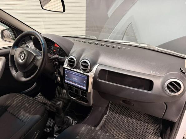 Renault Logan I Рестайлинг с пробегом 2013 года, цена 410 000 рублей, 135000 км, седан, Автокод Объявления