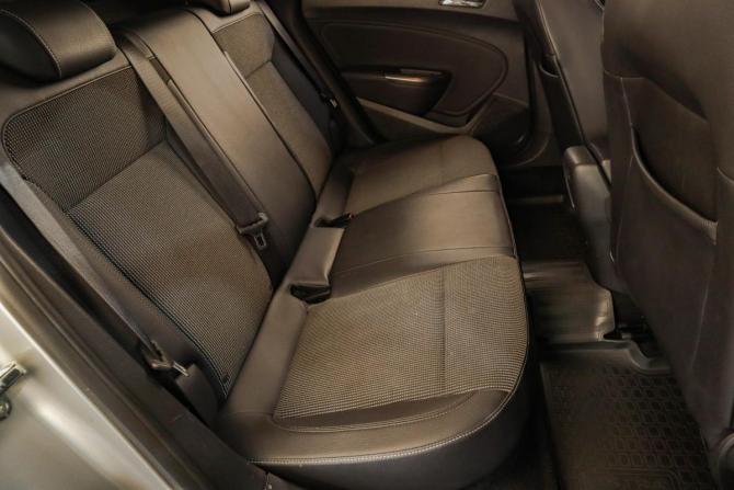 Opel Astra J с пробегом 2012 года, цена 929 000 рублей, 137000 км, хэтчбек, Автокод Объявления