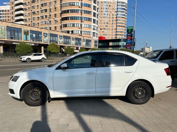 Skoda Octavia III (A7) Рестайлинг с пробегом 2017 года, цена 1 320 000 рублей, 135957 км, лифтбек, Автокод Объявления