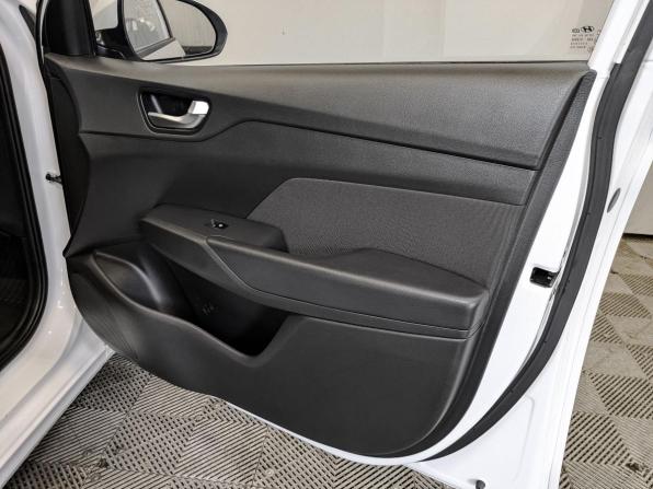 Hyundai Solaris II Рестайлинг с пробегом 2022 года, цена 1 565 000 рублей, 124258 км, седан, Автокод Объявления