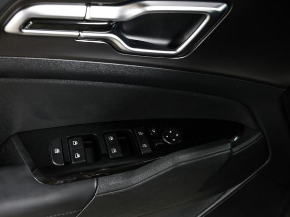 Kia Sportage V с пробегом 2022 года, цена 2 999 000 рублей, 87693 км, внедорожник, Автокод Объявления