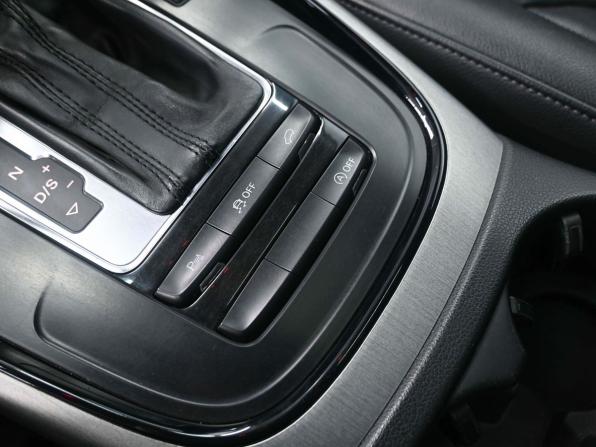 Audi Q5 I (8R) Рестайлинг с пробегом 2012 года, цена 2 129 900 рублей, 191000 км, внедорожник, Автокод Объявления