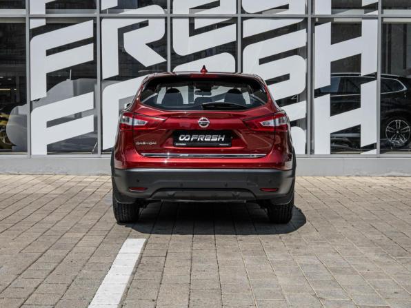 Nissan Qashqai II с пробегом 2017 года, цена 1 598 700 рублей, 121226 км, внедорожник, Автокод Объявления