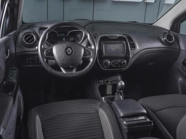 Renault Kaptur I с пробегом 2016 года, цена 1 270 000 рублей, 97858 км, внедорожник, Автокод Объявления