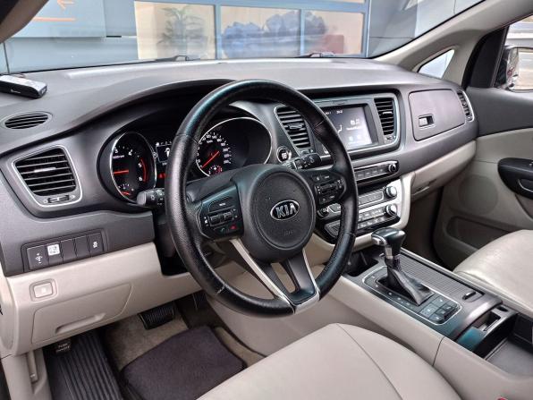 Kia Carnival III с пробегом 2017 года, цена 2 066 500 рублей, 280010 км, минивэн, Автокод Объявления