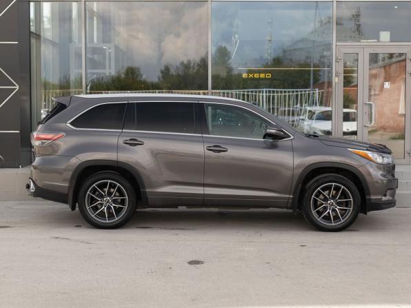 Toyota Highlander III (XU50) с пробегом 2015 года, цена 2 800 000 рублей, 214021 км, внедорожник, Автокод Объявления