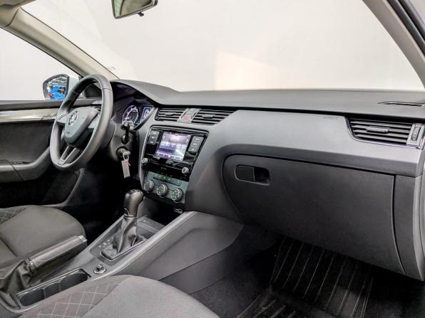 Skoda Octavia III (A7) Рестайлинг с пробегом 2020 года, цена 1 915 000 рублей, 88750 км, лифтбек, Автокод Объявления