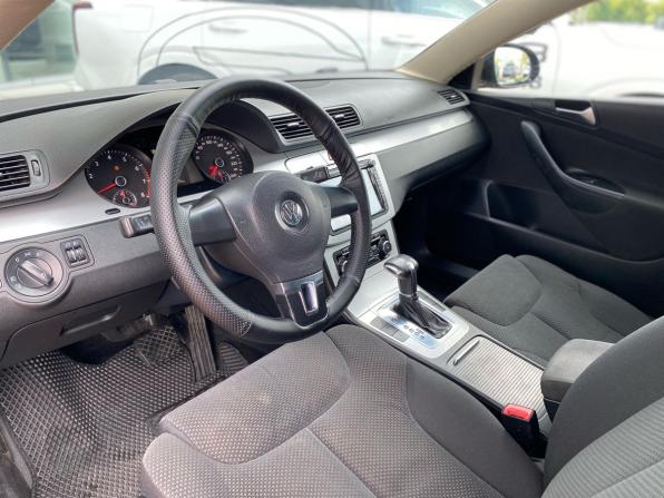 Volkswagen Passat B6 с пробегом 2010 года, цена 670 000 рублей, 274968 км, седан, Автокод Объявления