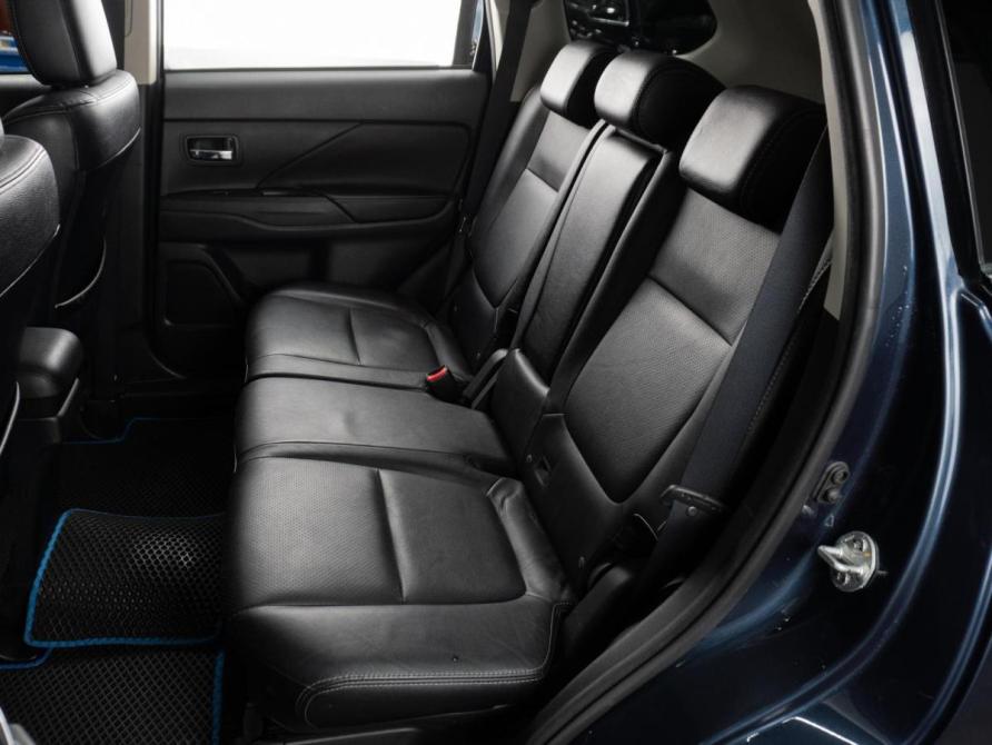 Mitsubishi Outlander III Рестайлинг 2 Тюмень  - изображение 9