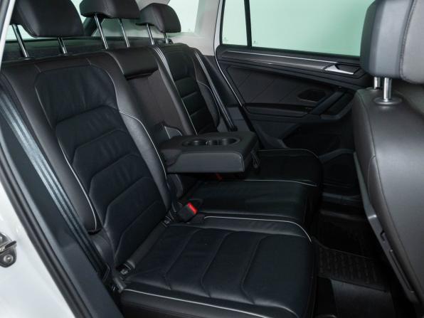 Volkswagen Tiguan II Рестайлинг с пробегом 2020 года, цена 2 850 000 рублей, 135875 км, внедорожник, Автокод Объявления