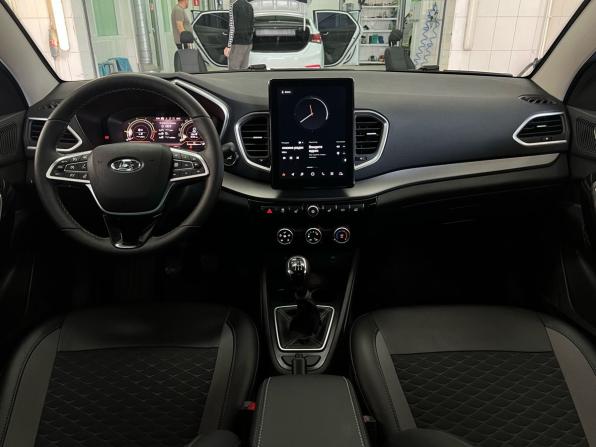 Lada (ВАЗ) Vesta I Рестайлинг (NG) с пробегом 2025 года, цена 1 900 000 рублей, 5132 км, седан, Автокод Объявления