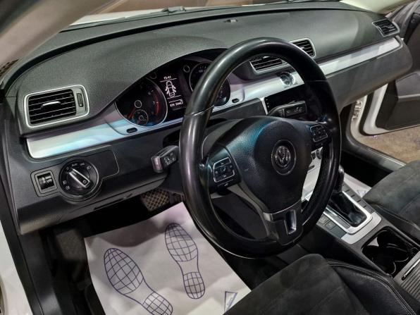 Volkswagen Passat CC I Рестайлинг с пробегом 2013 года, цена 1 250 000 рублей, 268880 км, седан, Автокод Объявления