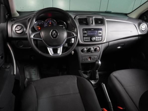 Renault Sandero II Рестайлинг с пробегом 2019 года, цена 1 129 000 рублей, 45353 км, хэтчбек, Автокод Объявления