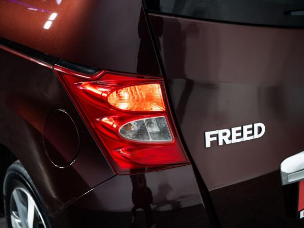 Honda Freed I Рестайлинг с пробегом 2011 года, цена 1 025 500 рублей, 167086 км, компактвэн, Автокод Объявления