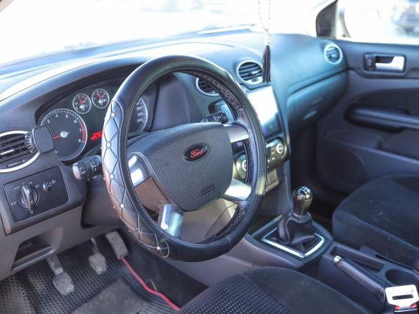 Ford Focus II с пробегом 2007 года, цена 449 000 рублей, 262388 км, хэтчбек, Автокод Объявления