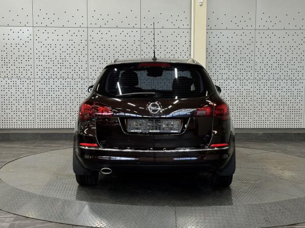 Opel Astra J Рестайлинг с пробегом 2014 года, цена 640 000 рублей, 92815 км, универсал, Автокод Объявления
