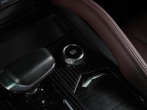 Geely Monjaro I с пробегом 2023 года, цена 2 649 000 рублей, 117252 км, внедорожник, Автокод Объявления