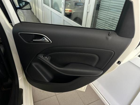 Mercedes-Benz B-Класс II (W246) с пробегом 2013 года, цена 1 420 000 рублей, 106682 км, хэтчбек, Автокод Объявления