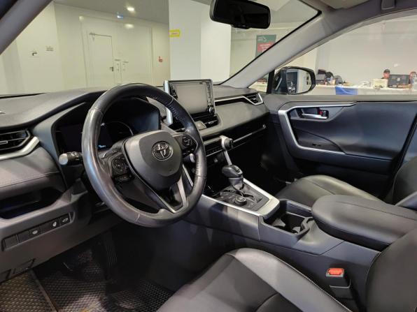 Toyota RAV4 V (XA50) с пробегом 2020 года, цена 2 999 000 рублей, 70710 км, внедорожник, Автокод Объявления
