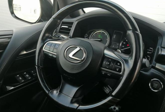 Lexus LX III Рестайлинг 2 с пробегом 2017 года, цена 7 480 000 рублей, 131077 км, внедорожник, Автокод Объявления