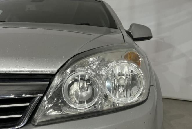 Opel Astra H Рестайлинг с пробегом 2013 года, цена 340 000 рублей, 322000 км, седан, Автокод Объявления