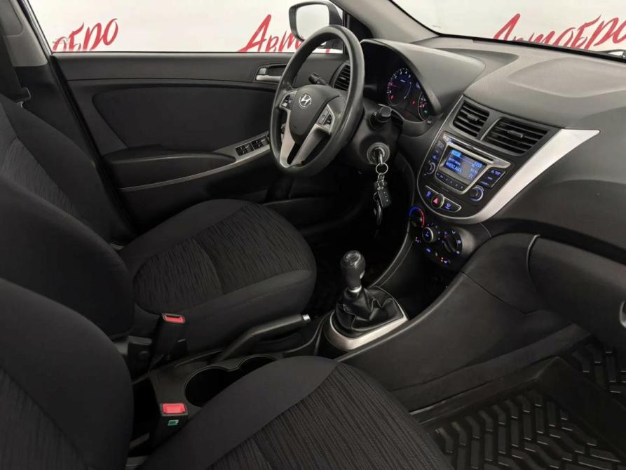 Hyundai Solaris I Рестайлинг Псков  - изображение 12