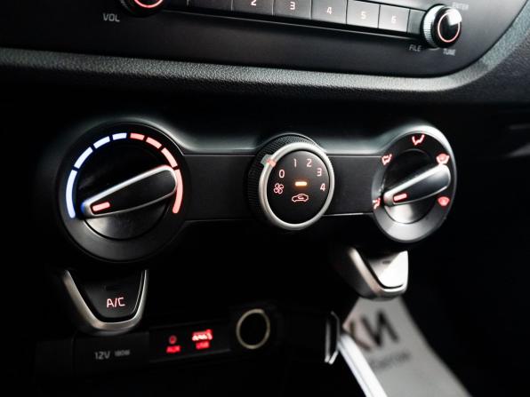Kia Rio IV с пробегом 2019 года, цена 1 189 500 рублей, 141786 км, седан, Автокод Объявления