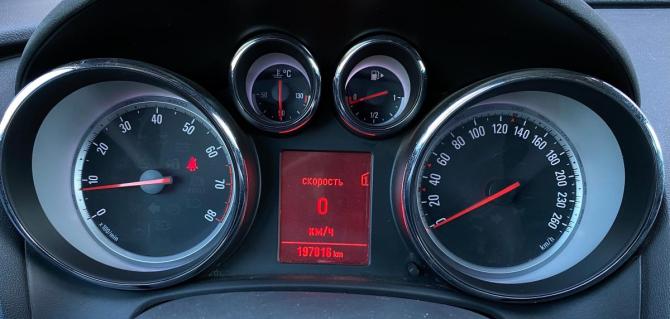 Opel Astra J с пробегом 2011 года, цена 595 000 рублей, 197016 км, хэтчбек, Автокод Объявления
