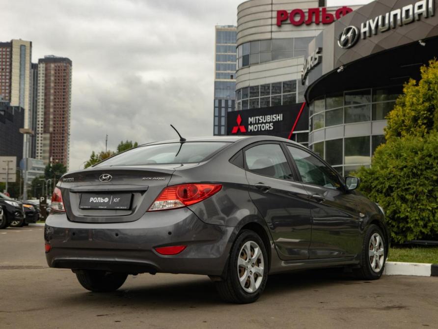 Hyundai Solaris I Москва  - изображение 4