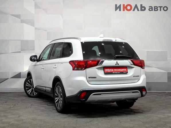 Mitsubishi Outlander III Рестайлинг 3 с пробегом 2018 года, цена 2 350 000 рублей, 141292 км, внедорожник, Автокод Объявления