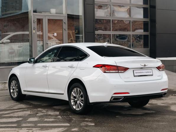 Hyundai Genesis II с пробегом 2014 года, цена 2 100 000 рублей, 230394 км, седан, Автокод Объявления