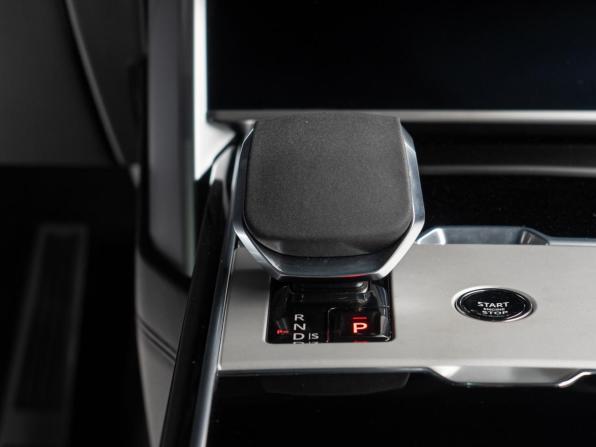 Новый Land Rover Range Rover V 2026 года, цена 27 890 000 рублей, внедорожник, Автокод Объявления