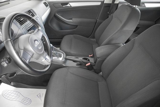 Volkswagen Jetta VI с пробегом 2012 года, цена 999 000 рублей, 207000 км, седан, Автокод Объявления
