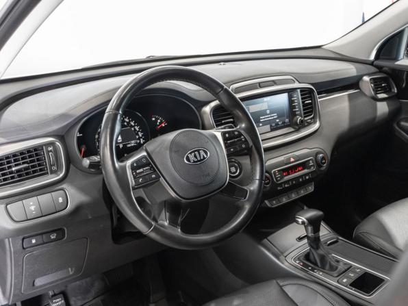 Kia Sorento III Prime Рестайлинг с пробегом 2018 года, цена 3 021 700 рублей, 122696 км, внедорожник, Автокод Объявления