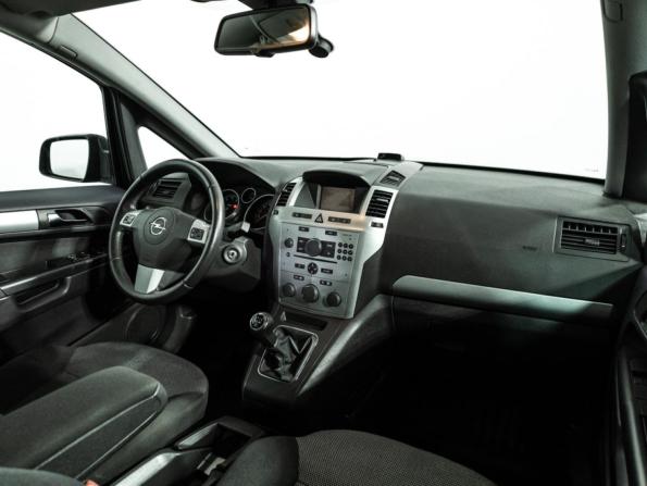 Opel Zafira B Рестайлинг с пробегом 2013 года, цена 999 700 рублей, 99810 км, компактвэн, Автокод Объявления