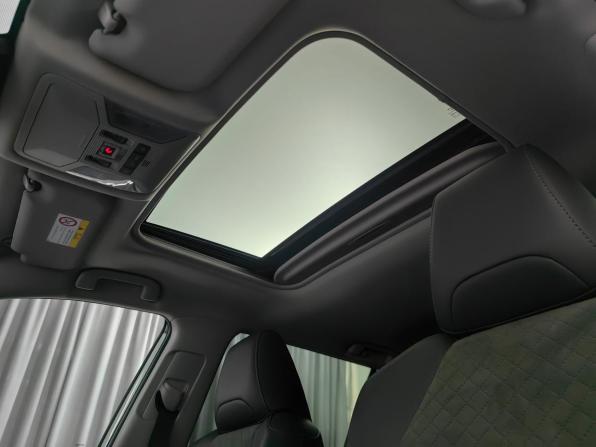 Toyota RAV4 V (XA50) с пробегом 2022 года, цена 3 652 000 рублей, 55064 км, внедорожник, Автокод Объявления