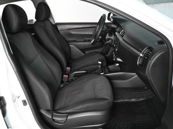 Kia Rio IV с пробегом 2018 года, цена 1 029 000 рублей, 132578 км, седан, Автокод Объявления