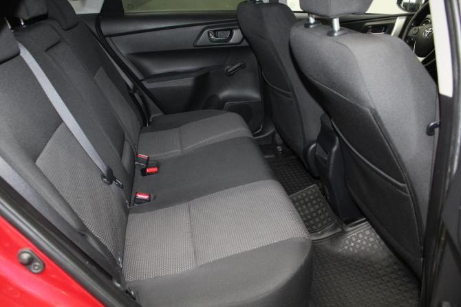 Toyota Auris II с пробегом 2013 года, цена 1 150 000 рублей, 122691 км, хэтчбек, Автокод Объявления