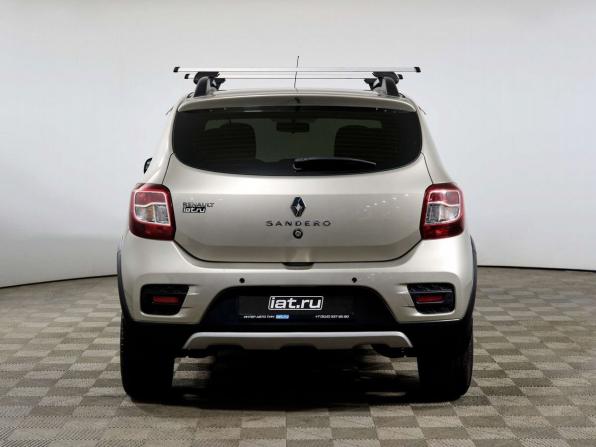 Renault Sandero II с пробегом 2018 года, цена 898 000 рублей, 170204 км, хэтчбек, Автокод Объявления