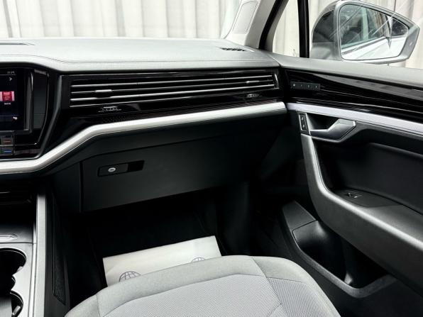 Volkswagen Touareg III с пробегом 2020 года, цена 4 299 000 рублей, 206221 км, внедорожник, Автокод Объявления