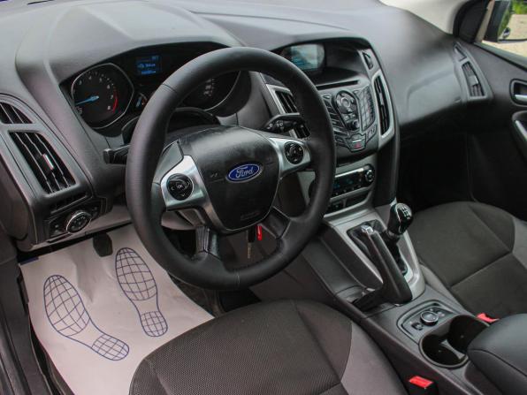 Ford Focus III с пробегом 2014 года, цена 670 000 рублей, 240380 км, седан, Автокод Объявления