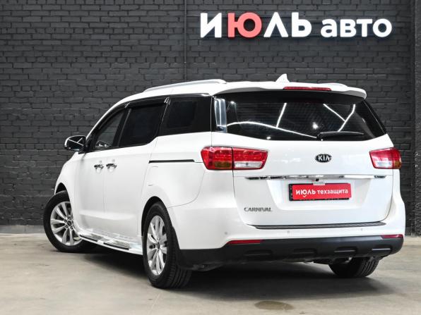 Kia Carnival III с пробегом 2018 года, цена 2 400 000 рублей, 155488 км, минивэн, Автокод Объявления